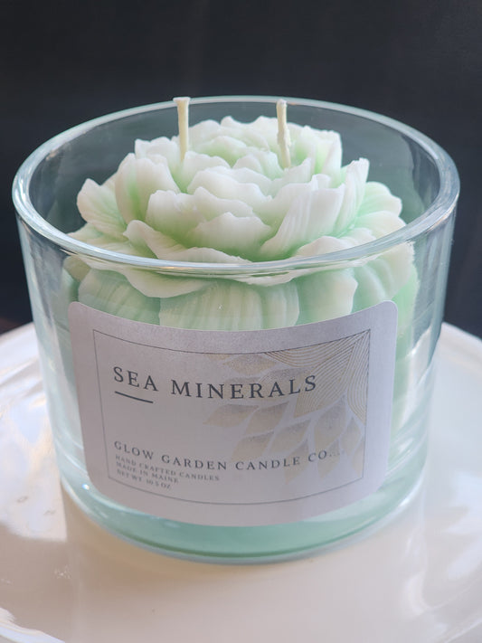 Sea Minerals 10.5 oz candle with flower