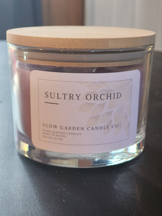 Sultry Orchid 10.5 oz candle with bamboo lid