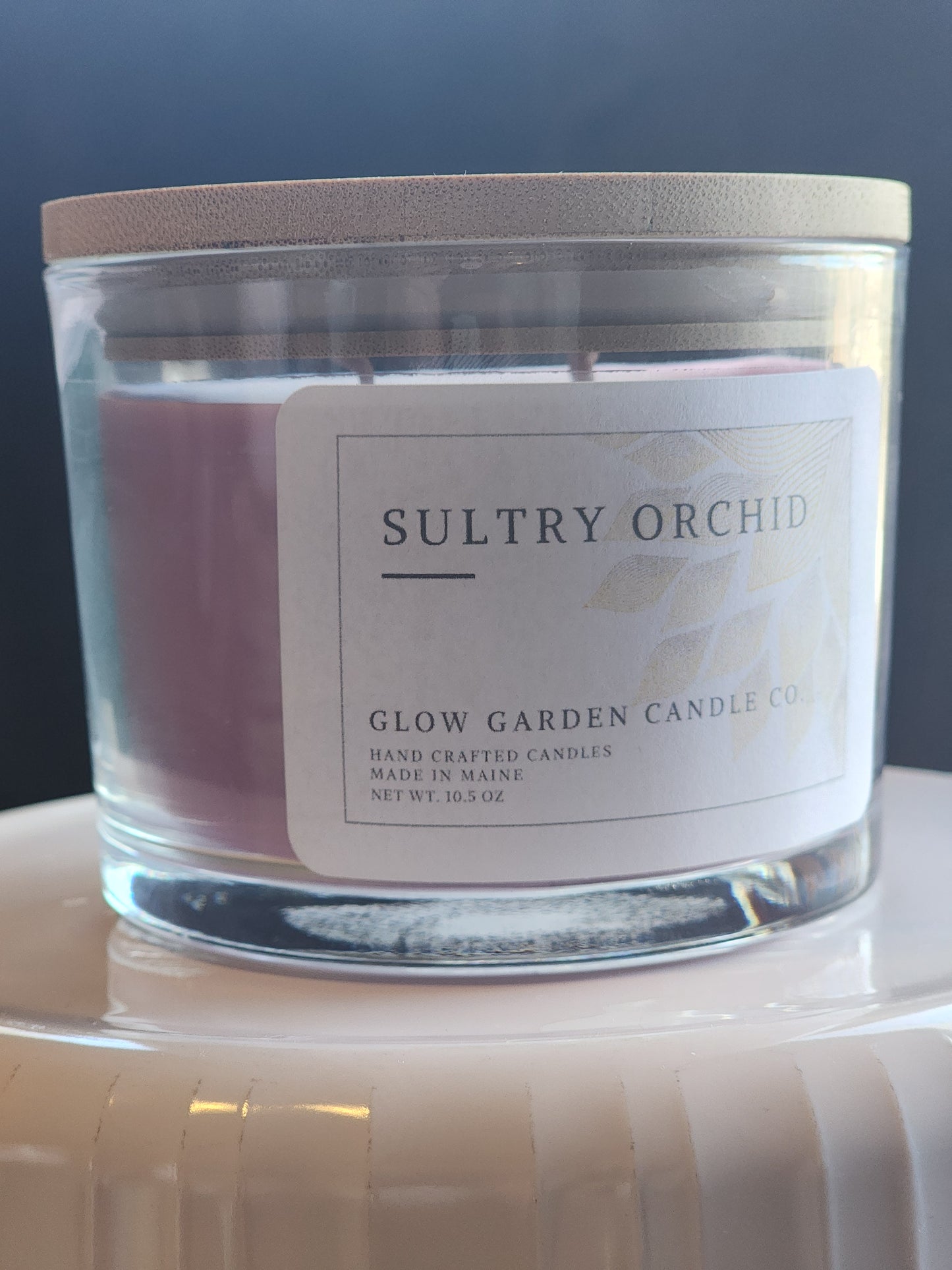 Sultry Orchid 10.5 oz candle with bamboo lid