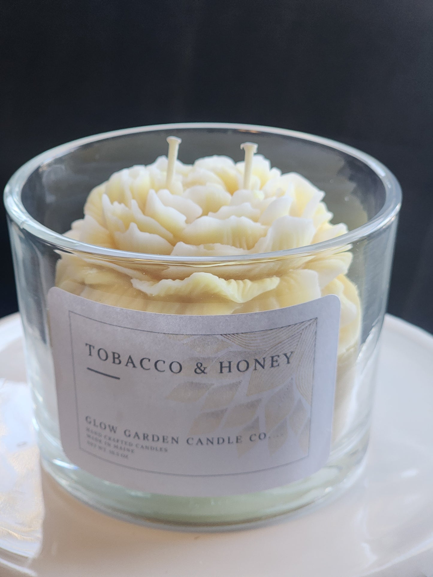 Tobacco & Honey 10.5 oz candle with flower