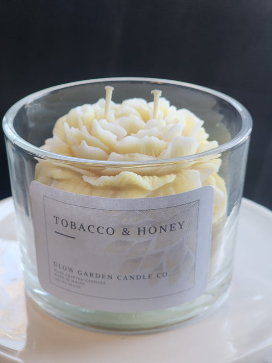 Tobacco & Honey 10.5 oz candle with flower