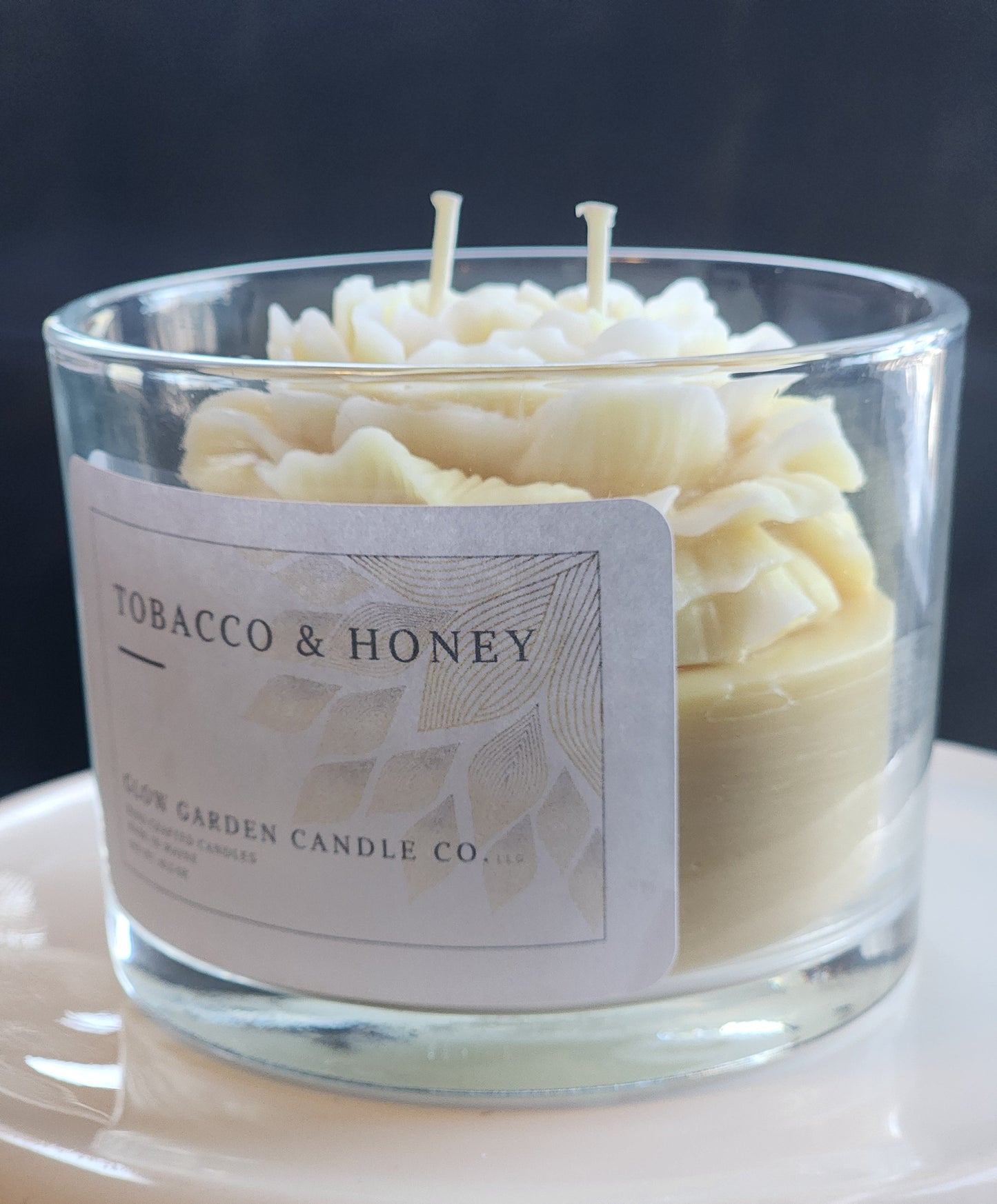 Tobacco & Honey 10.5 oz candle with flower